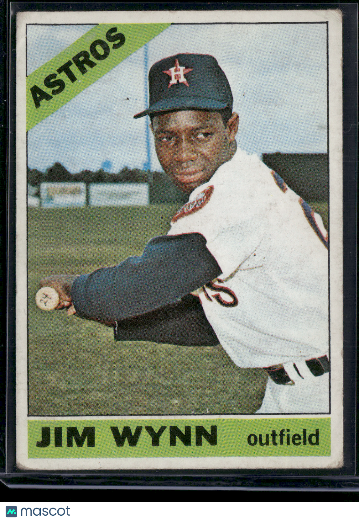 1966 Topps JIM WYNN #520 Light Scratches