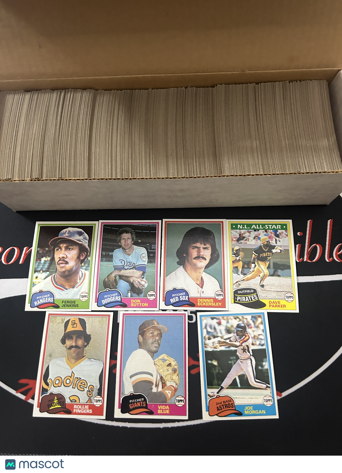 1981 Topps NEAR COMPLETE SET 695/726 (EX-EX/MT)