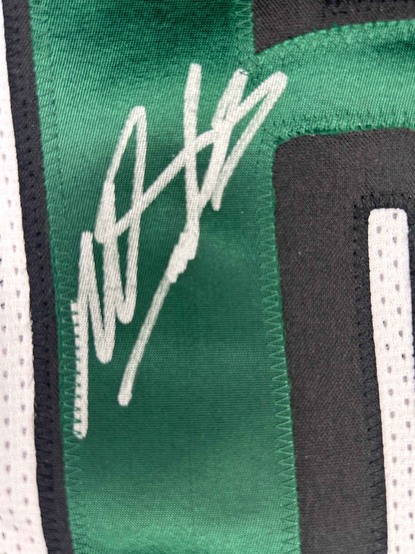 MILES SANDERS Signed Eagles Jersey–JSA COA–Custom White–Flawed | Priced to Move