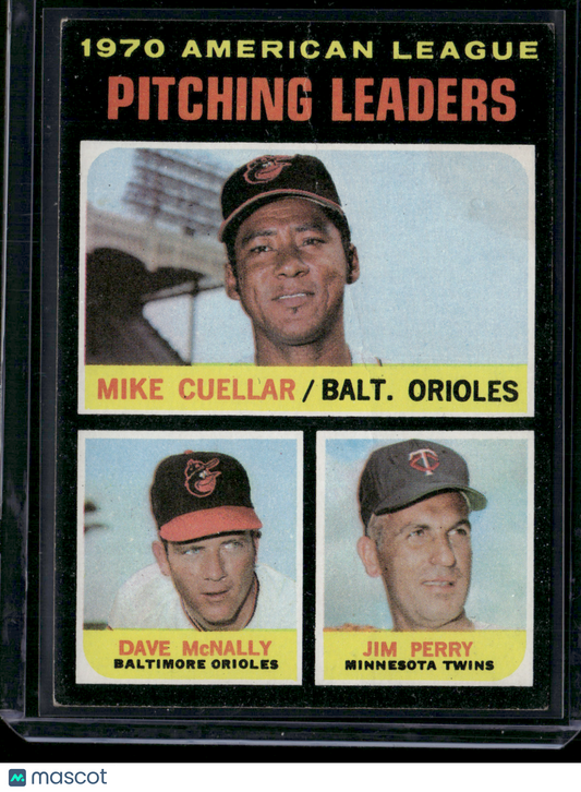 1971 Topps MIKE CUELLAR/DAVE MCNALLY/JIM PERRY #69 Crease (Good)