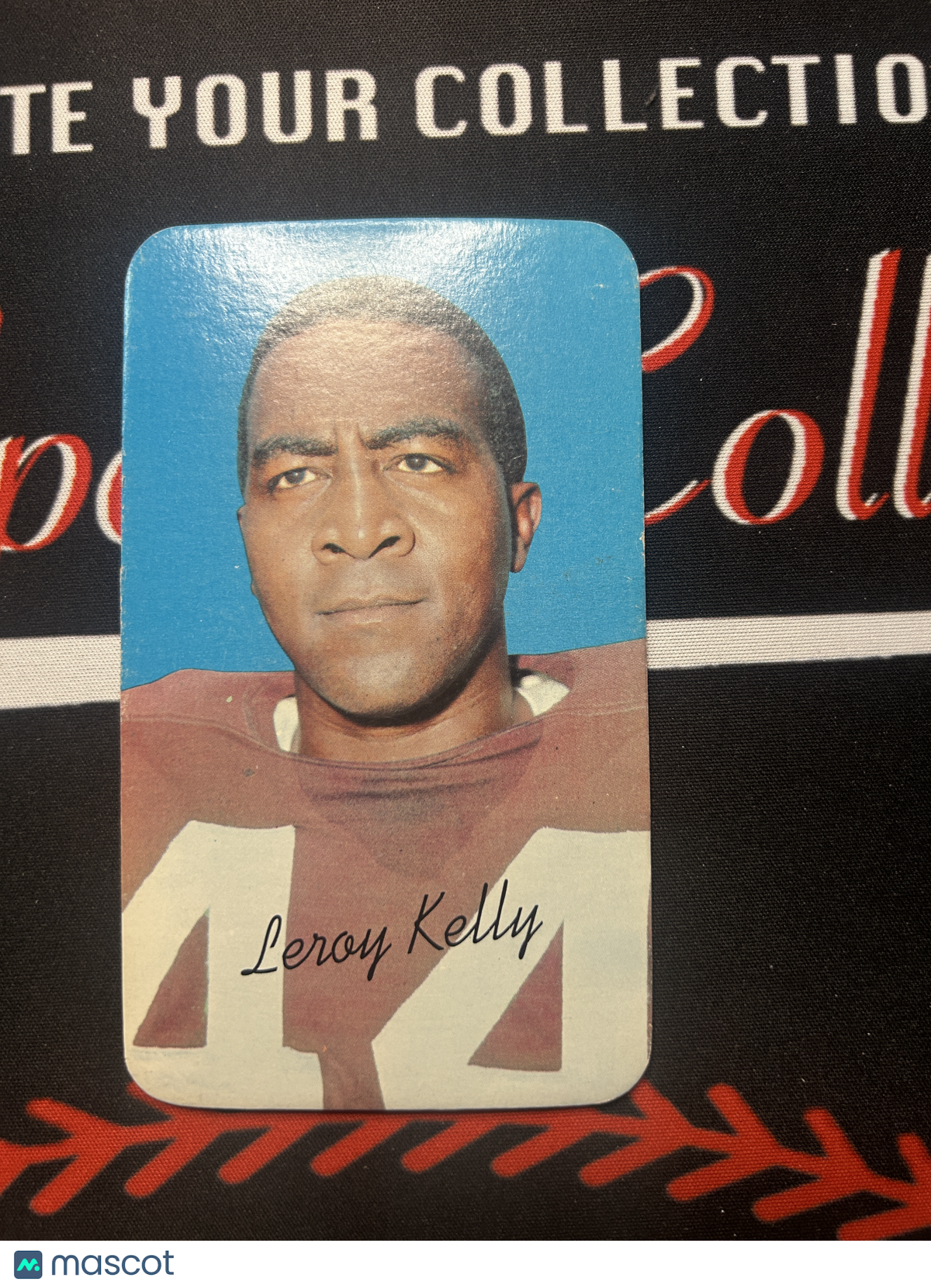 1970 Supers LEROY KELLY #8 Surface Indent on Front (VG)