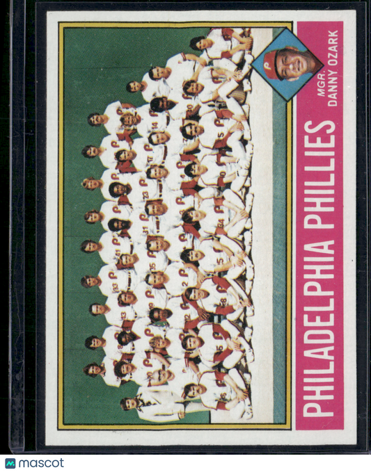 1976 Topps PHILADELPHIA PHILLIES #384 (EX-EX/MT)