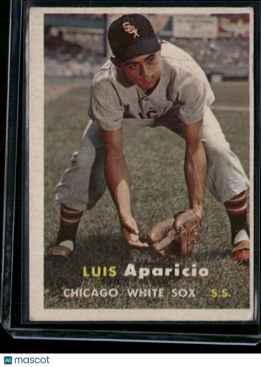 1957 Topps LUIS APARICIO #7 - See Description