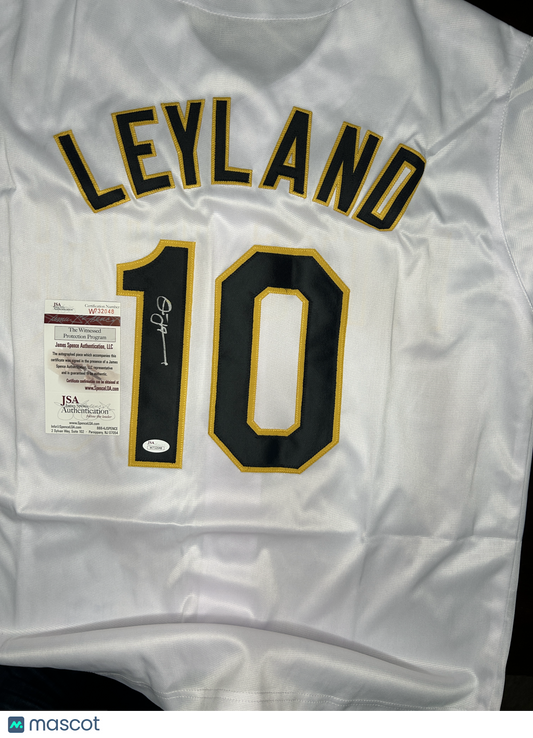 Jim Leyland Signed Pirates Jersey - JSA Authenticated - AUTO