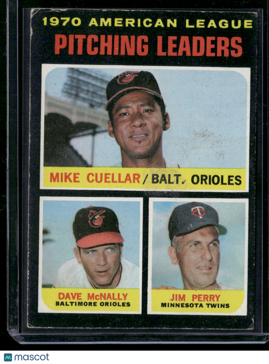 1971 Topps MIKE CUELLAR/DAVE MCNALLY/JIM PERRY #69 (Good)
